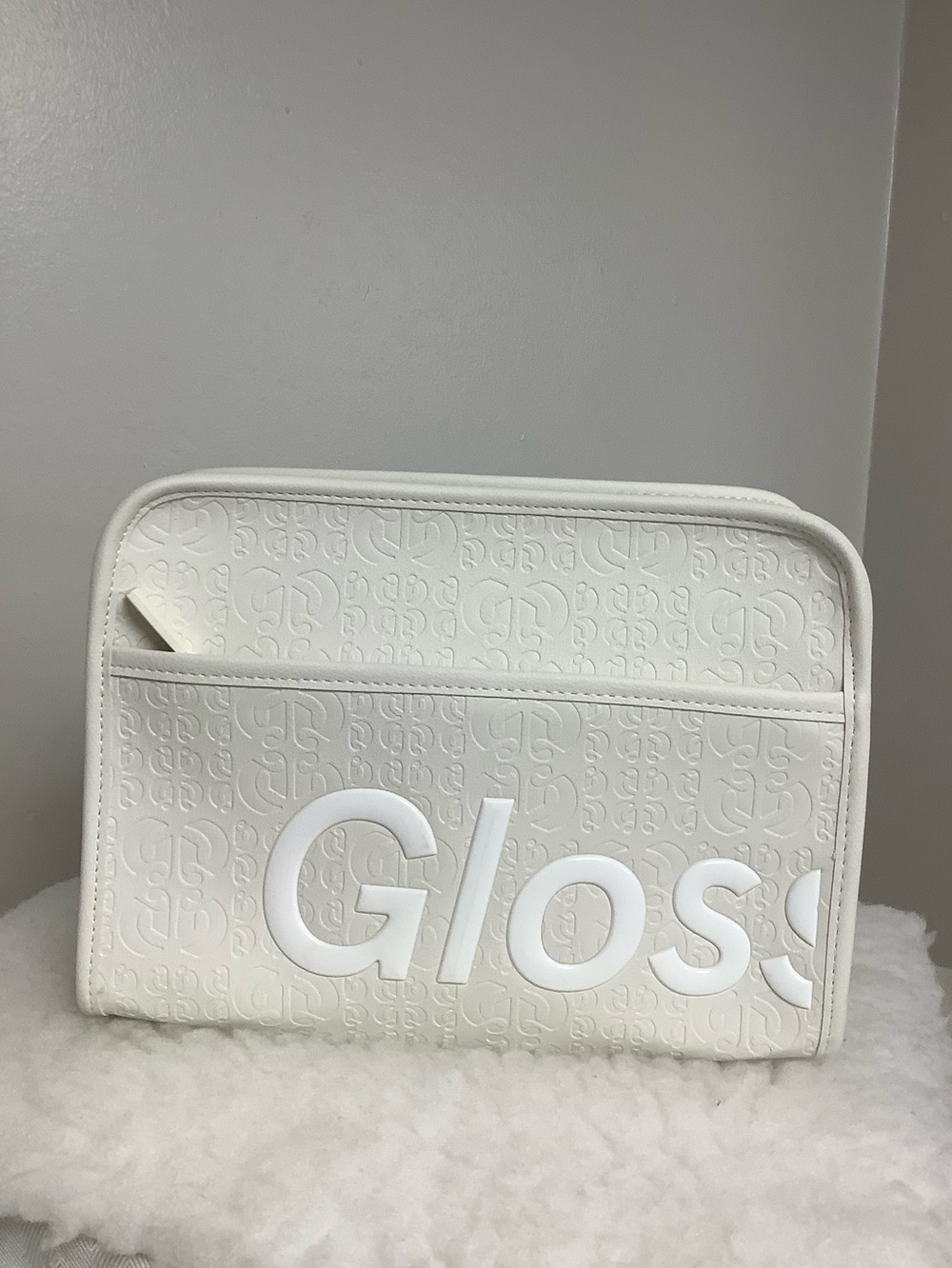 Glossier Limited Edition White Embossed Logo Cosmetic Case w Dust Bag